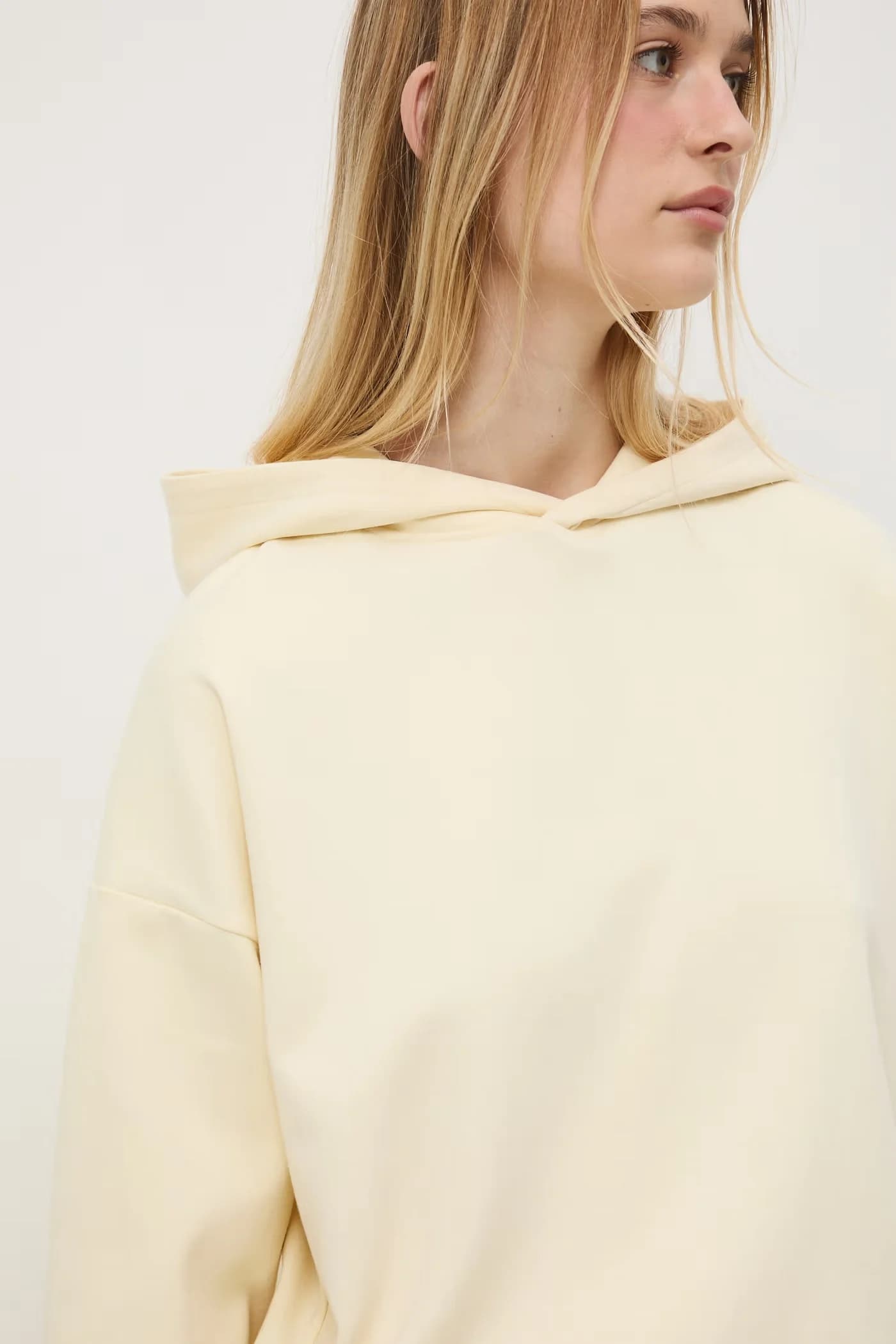 Женская толстовка с капюшоном - фото 4