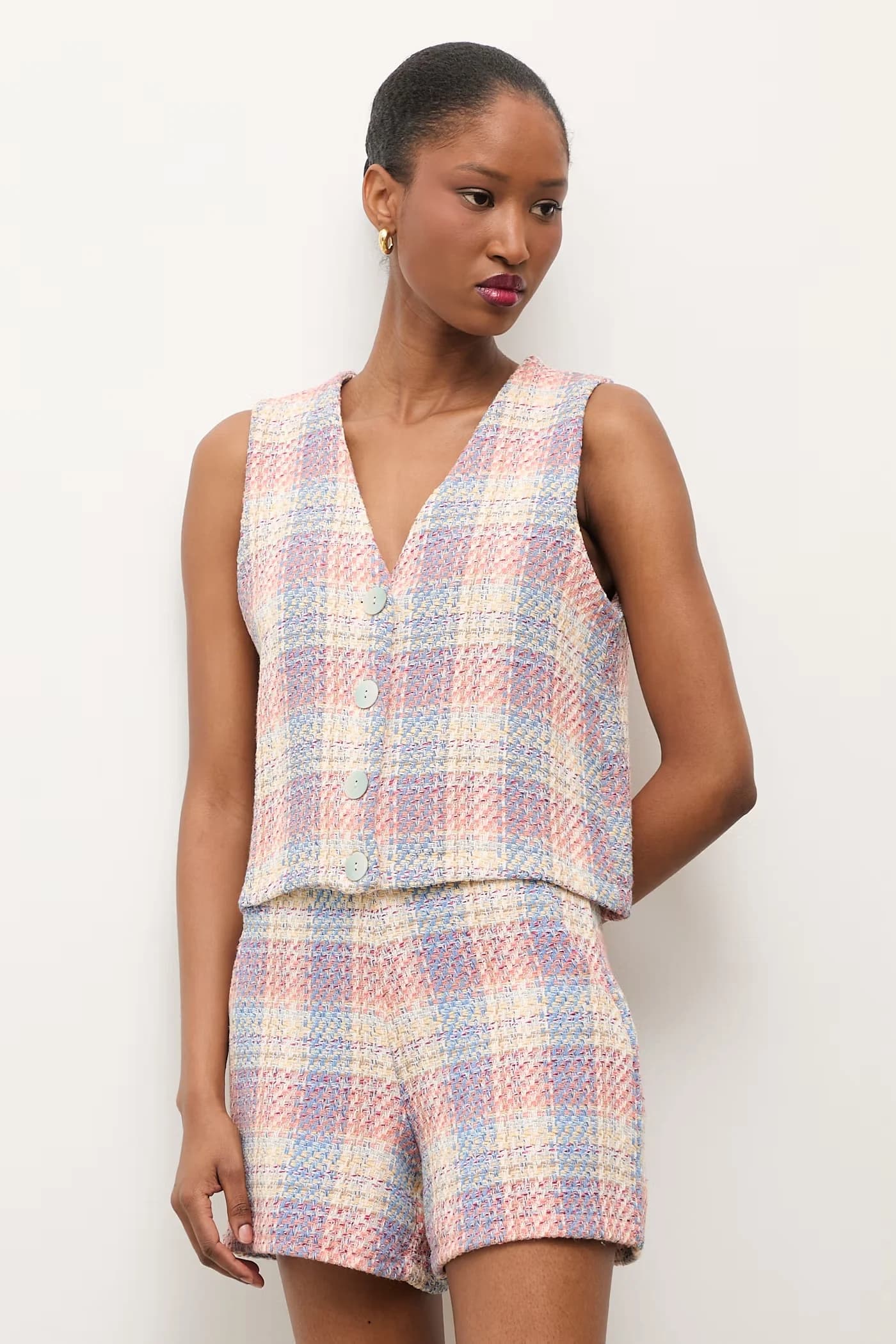 Женский однобортный жилет