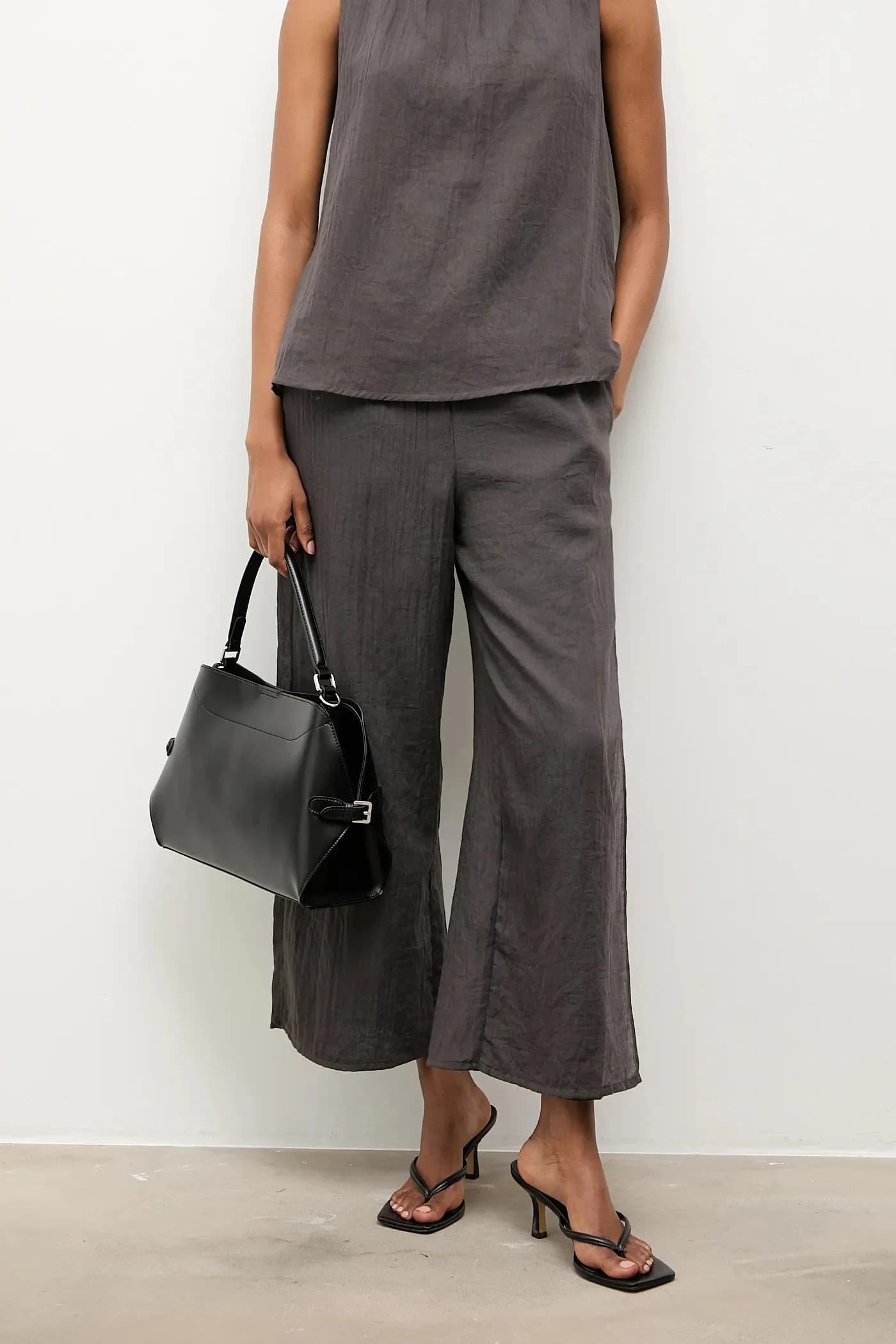 Льняные брюки