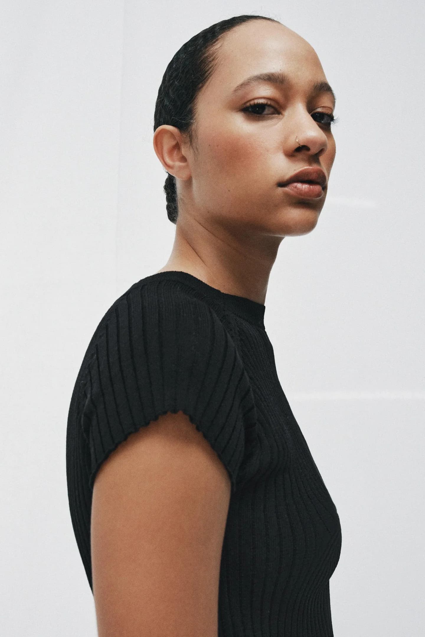 АСИММЕТРИЧНЫЙ ТОП В РЕБРИКУ - фото 2