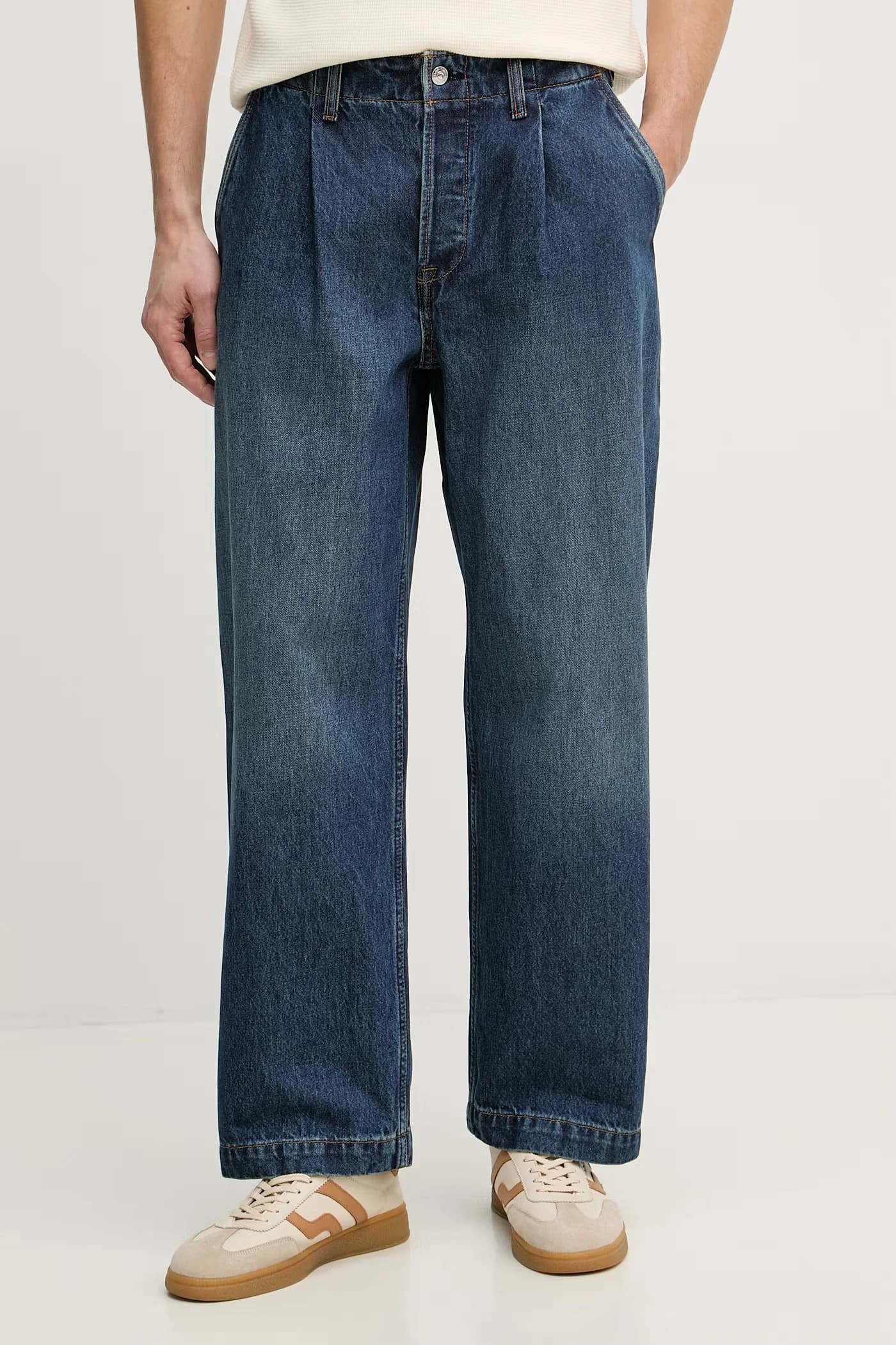 Мужские джинсы-бочонки - фото 1