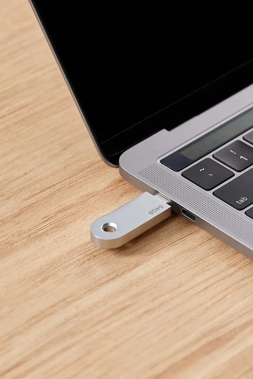 USB-флешка 64 ГБ 4,5 см - фото 3