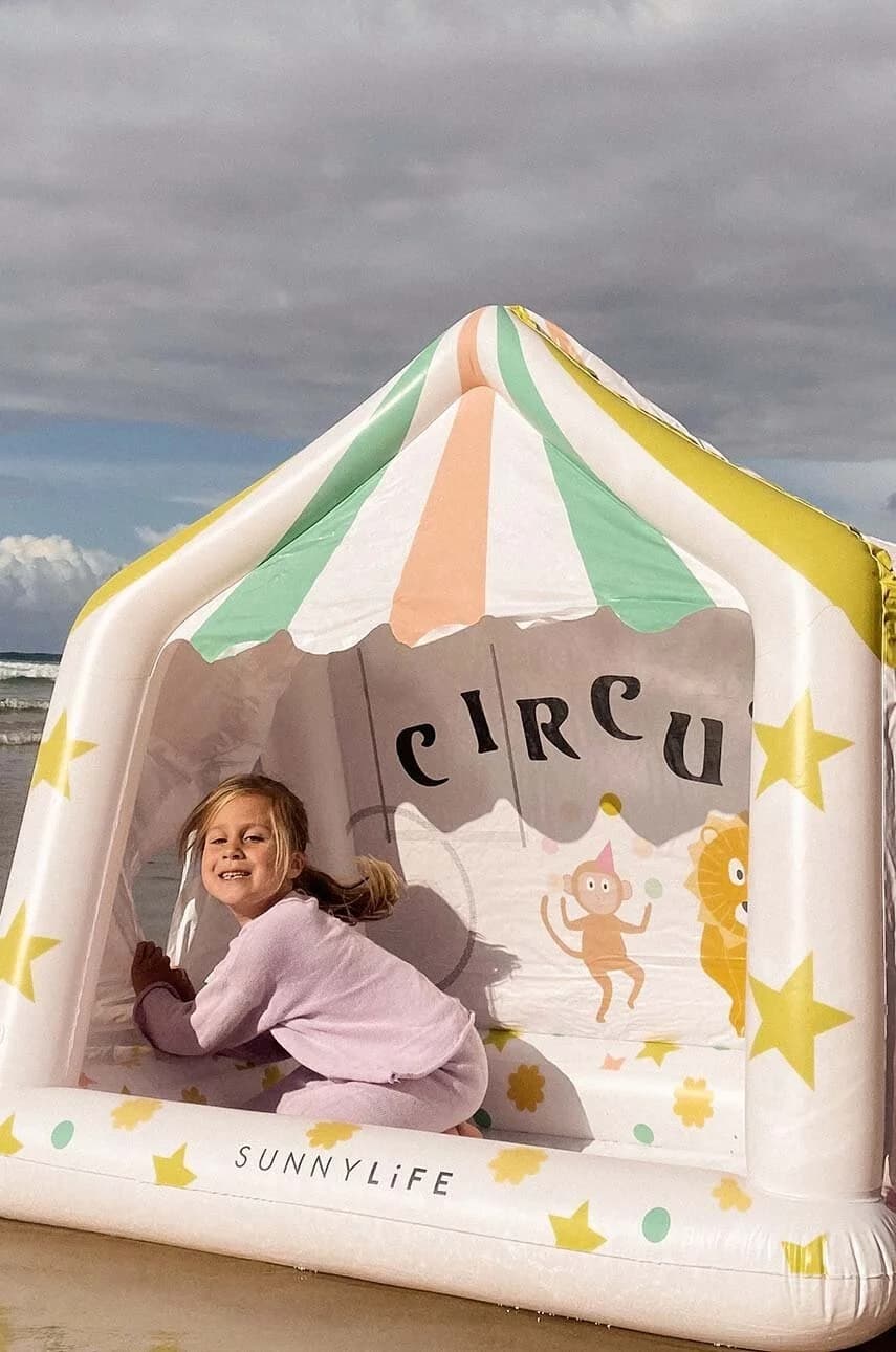Надувная палатка Cubby Circus Tent - фото 3