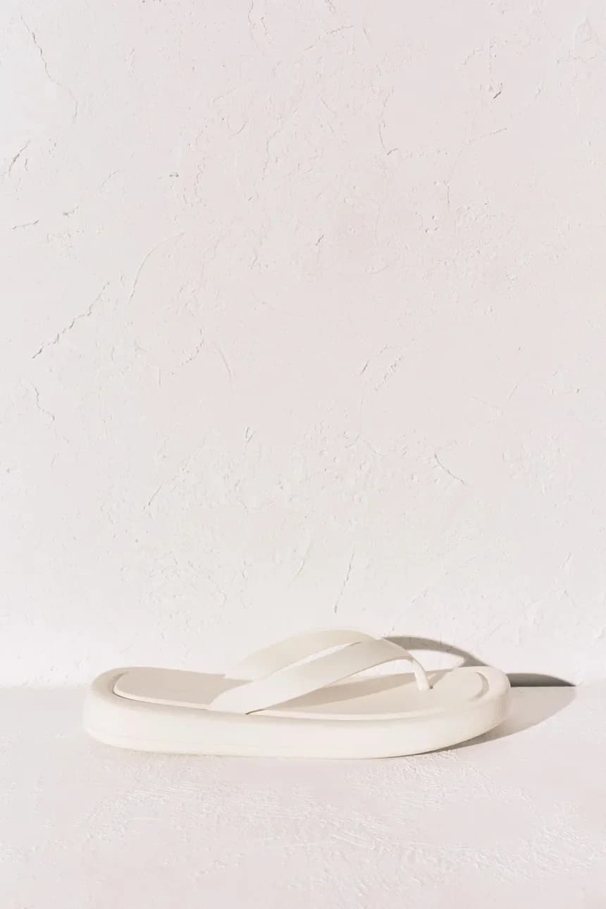 Женские шлепанцы на плоской подошве SI FLIP FLOP CREAM - фото 1
