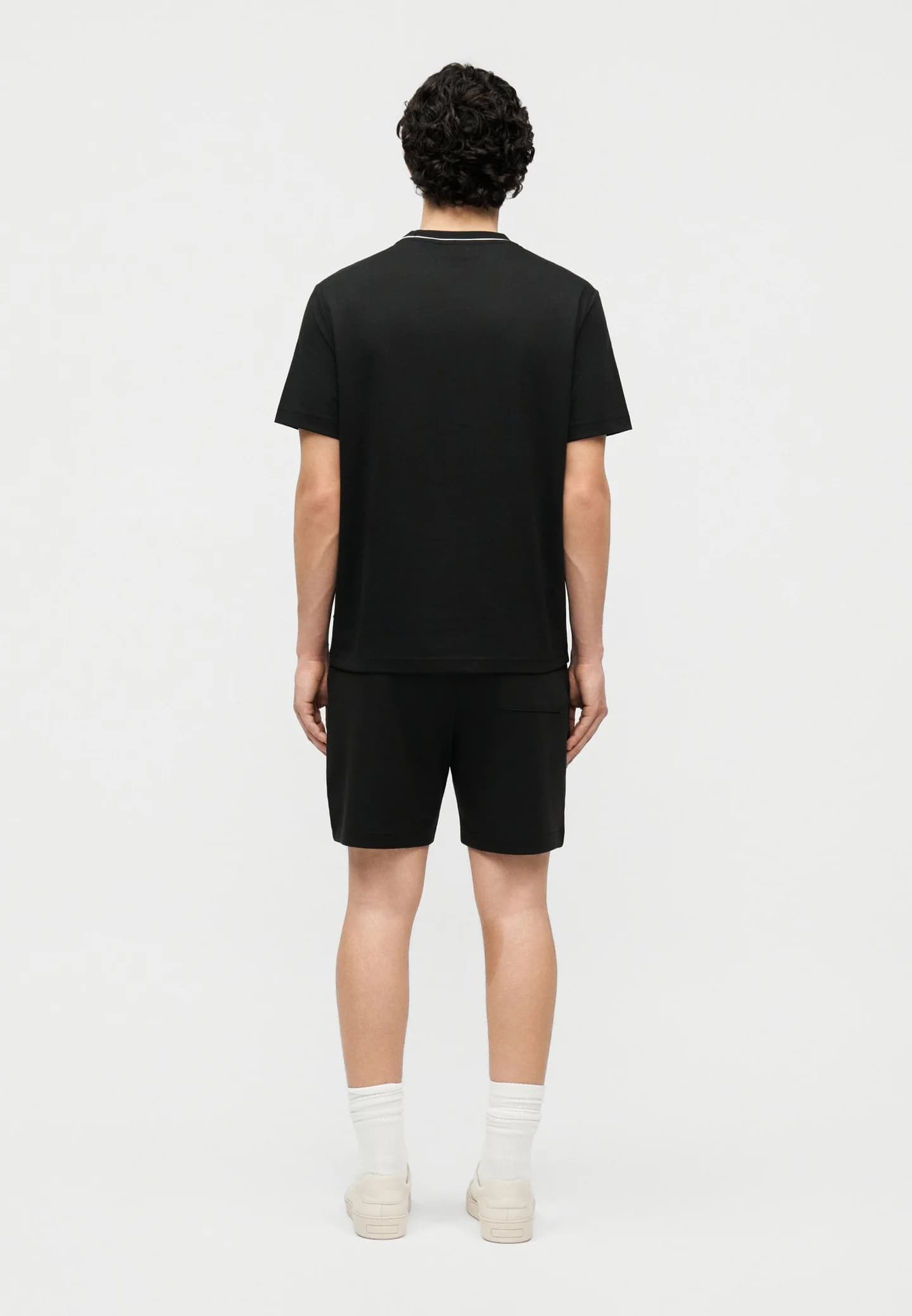 Базовая футболка - фото 3