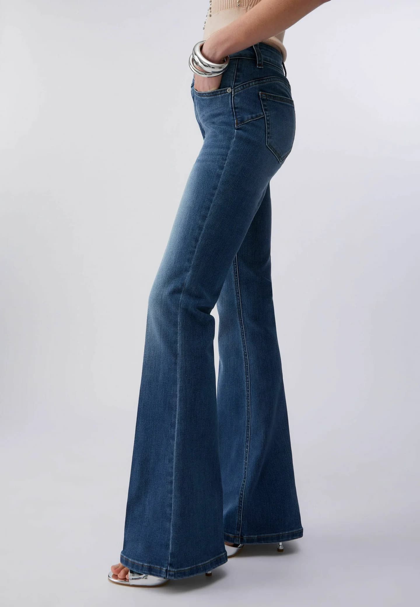 Джинсы Bootcut - фото 4
