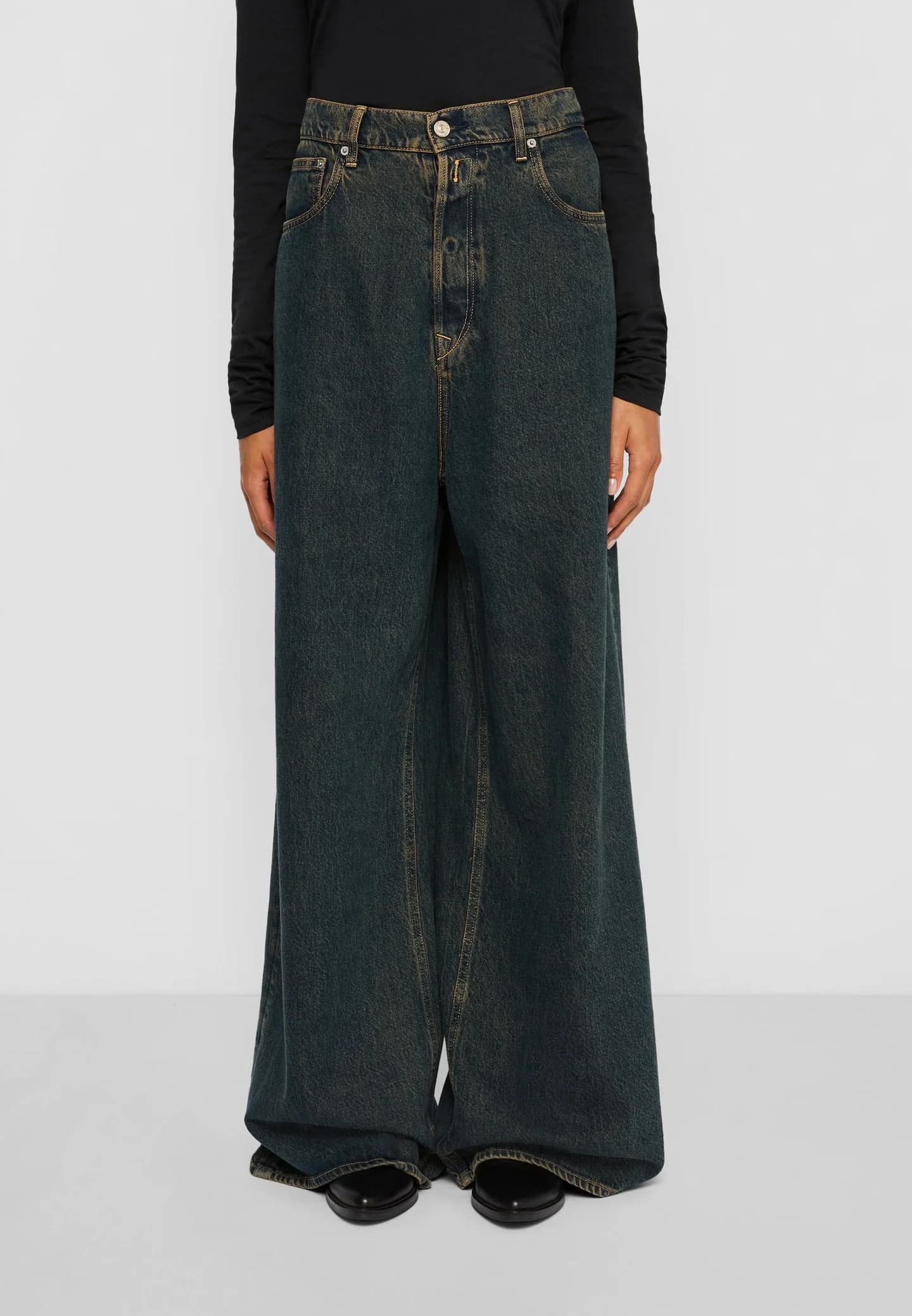 MARGOTT DARK TINTED INDIGO WASHED DENIM - Широкие штанины - фото 3