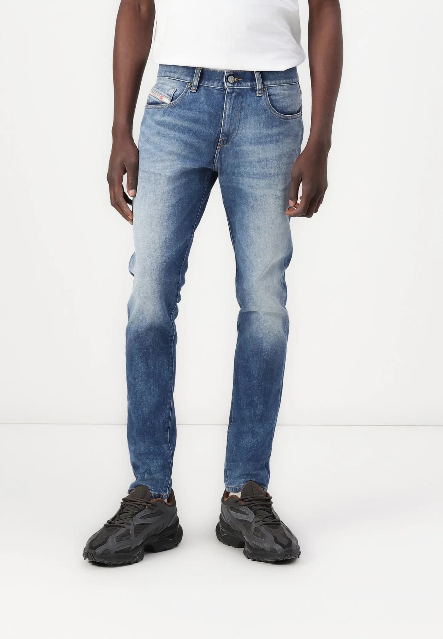 STRUKT - Джинсы Slim Fit - фото 1