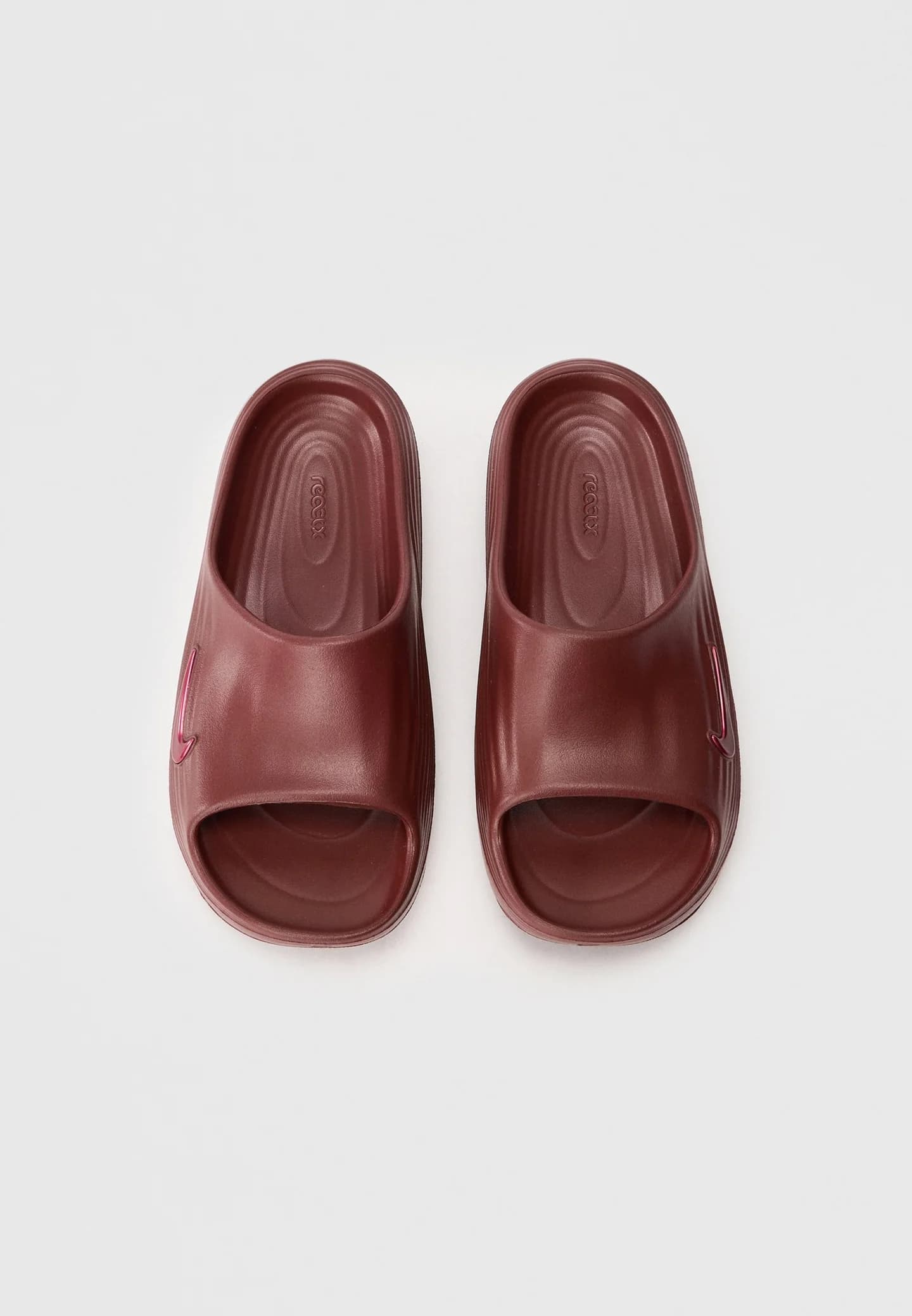 REJUVEN8 UNISEX – Шлепанцы на плоской подошве - фото 4