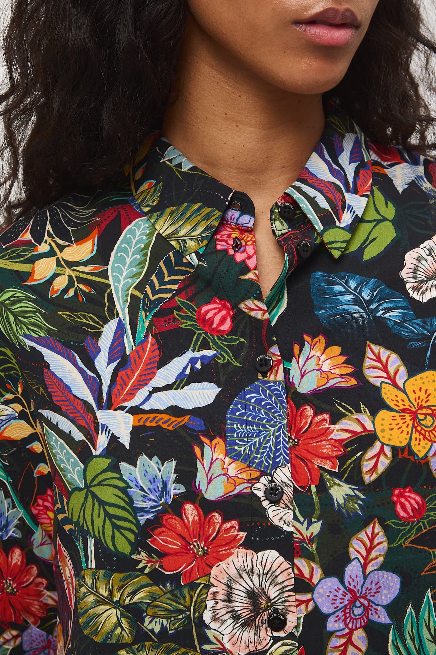 Женская рубашка из вискозы - фото 5