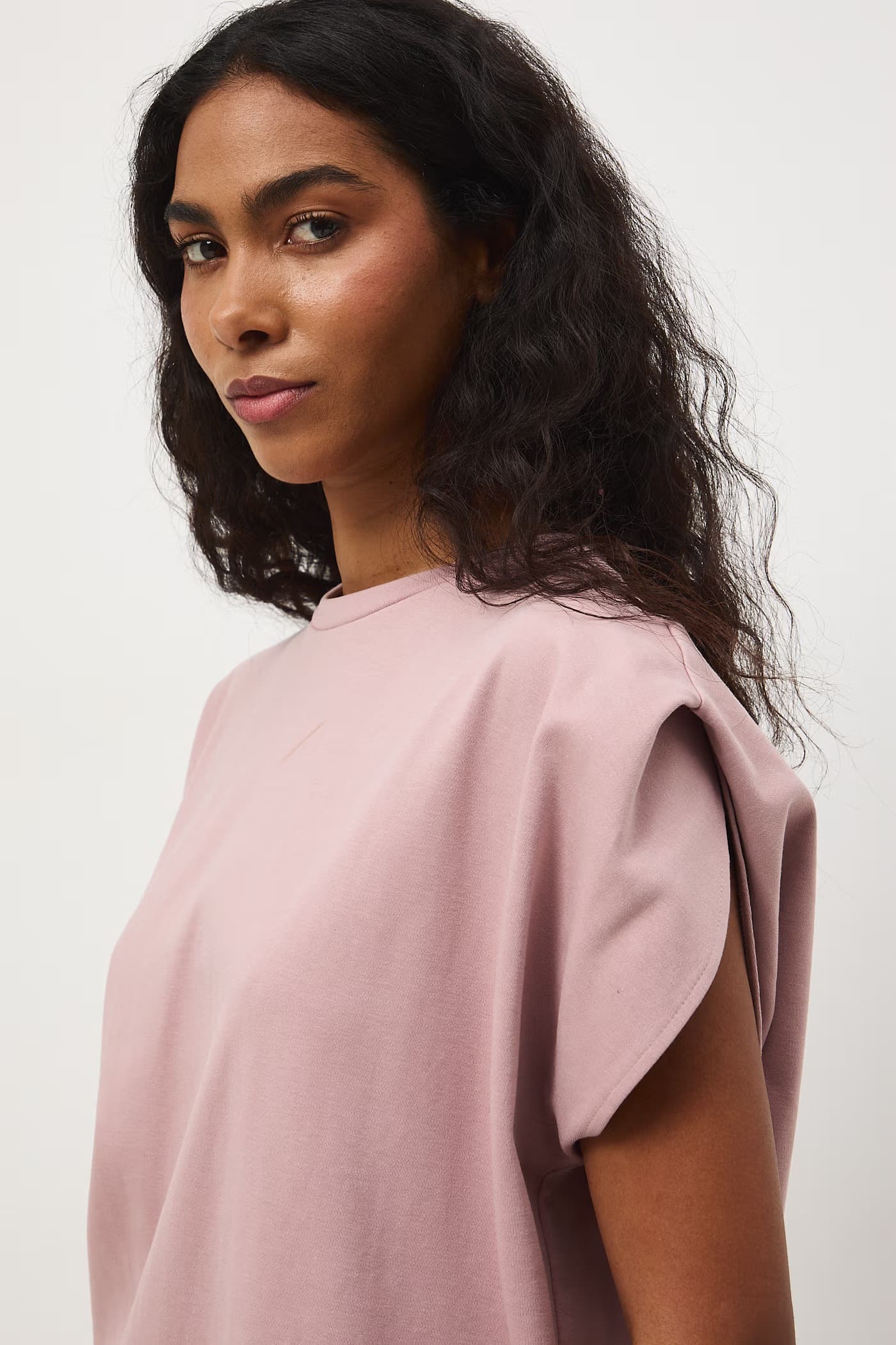 Женская футболка - фото 4