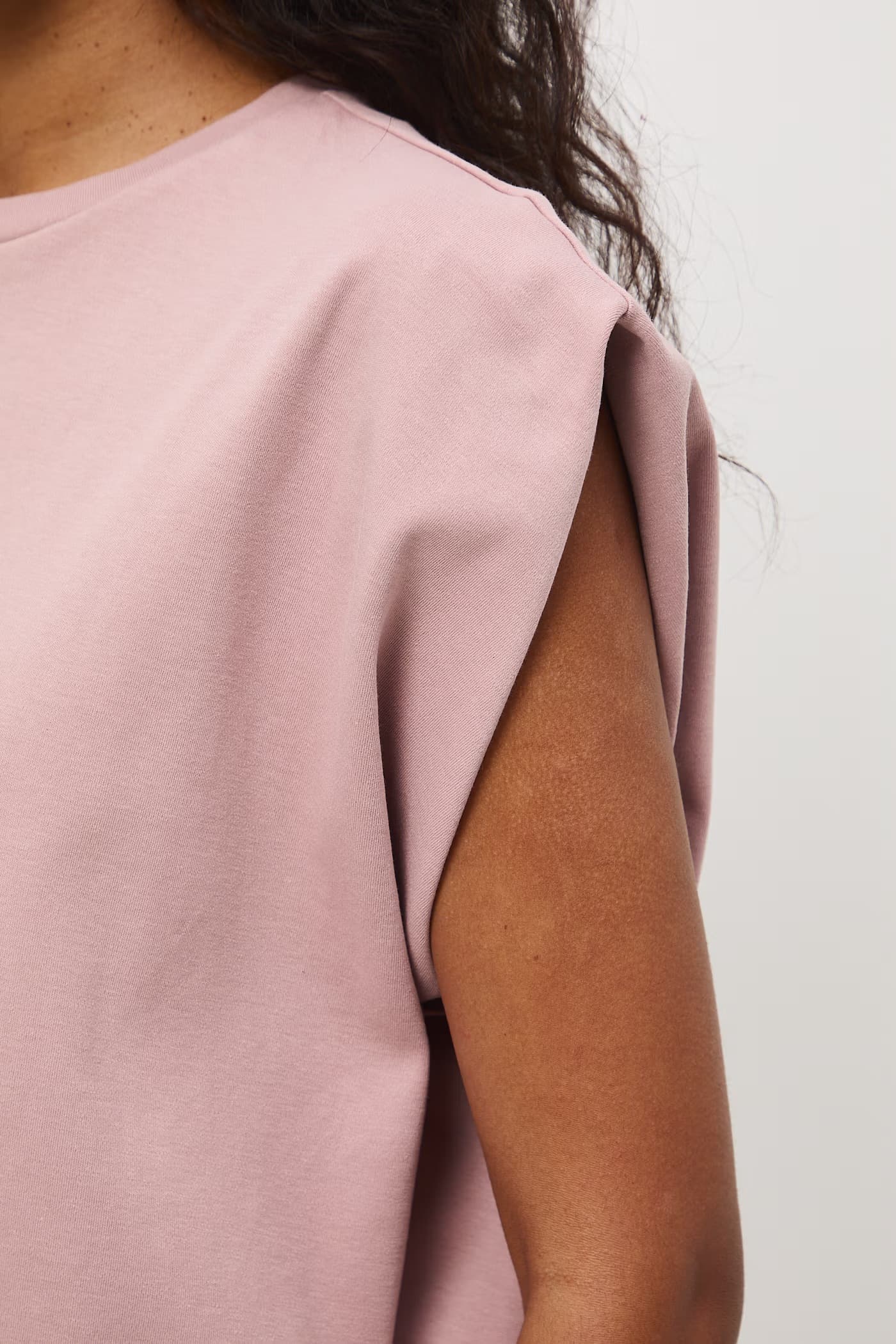 Женская футболка - фото 5