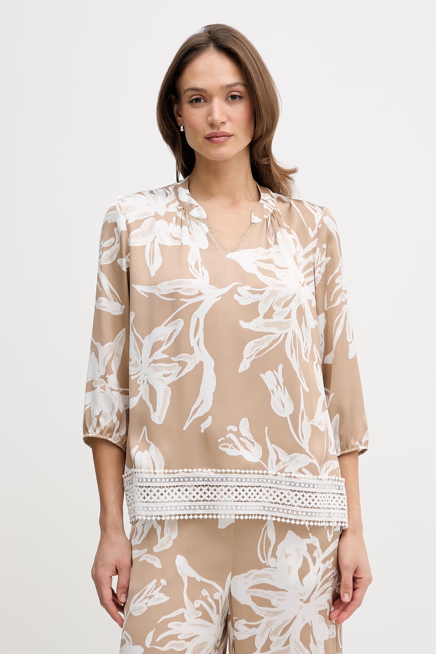 Женская блузка