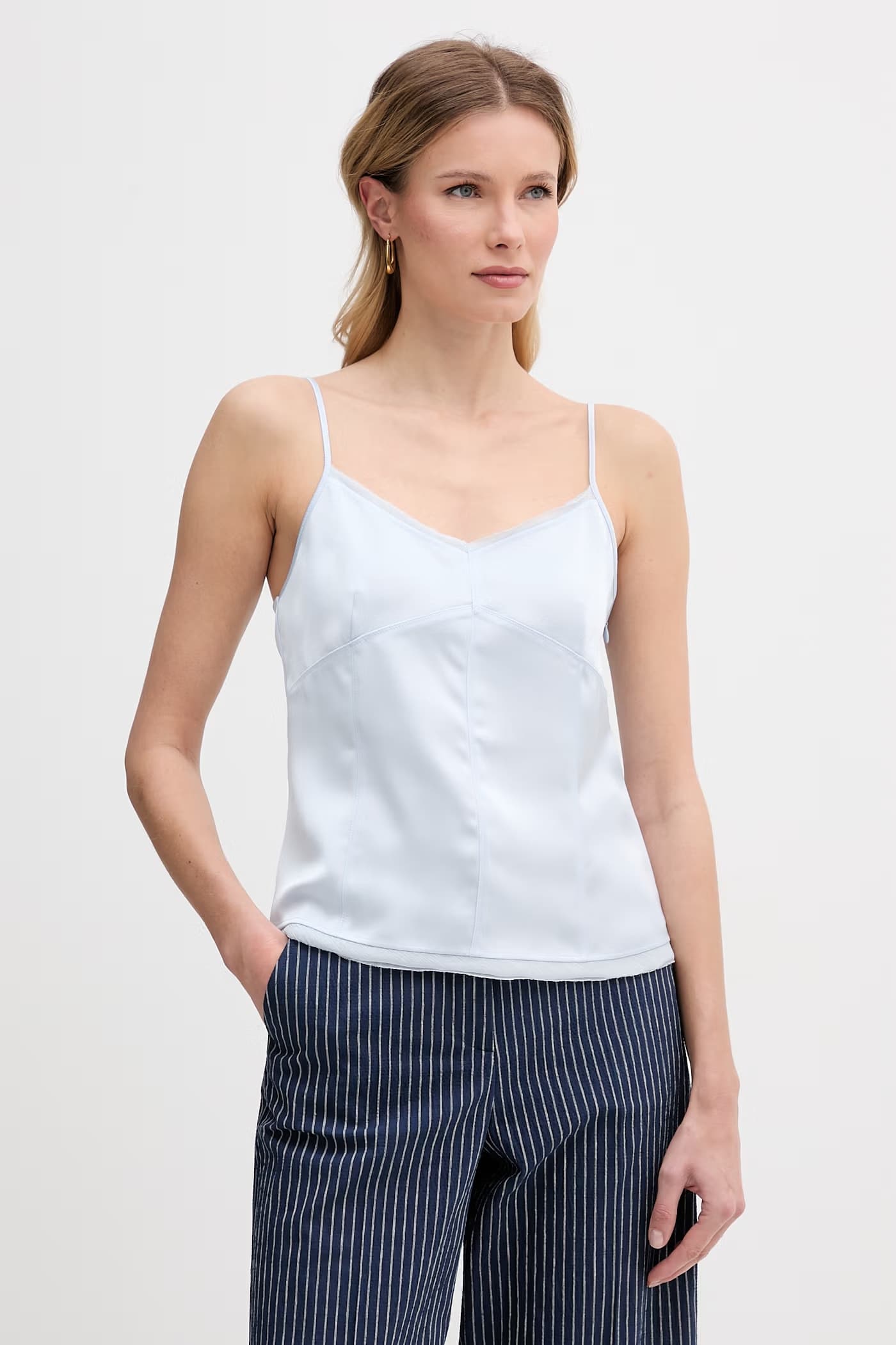 MCOSLALOM женская майка.