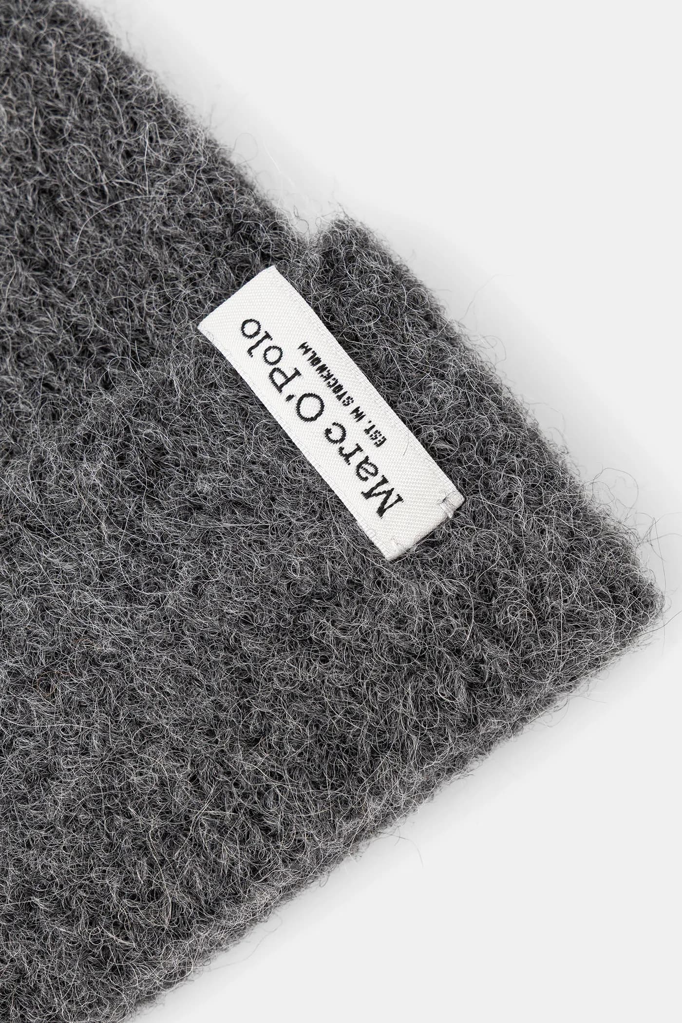 Шапка из смесовой шерсти - фото 6