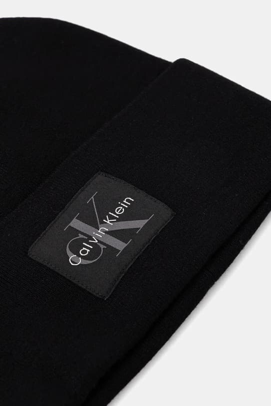 шляпа Кельвина Кляйна - фото 3