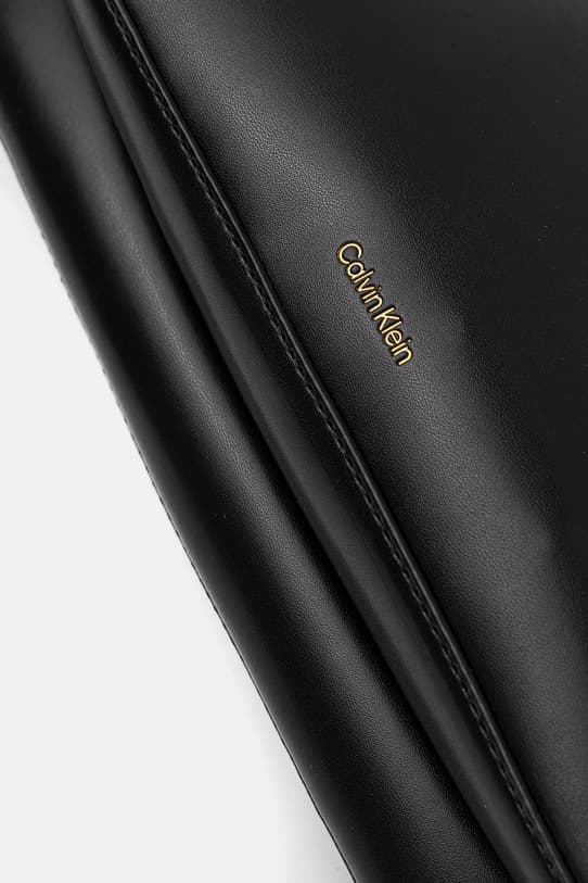 Сумочка Кельвина Кляйна - фото 5