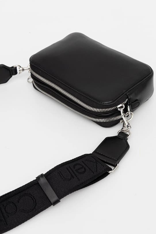 Сумочка Кельвина Кляйна - фото 4