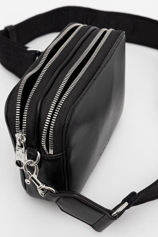 Сумочка Кельвина Кляйна - фото 5