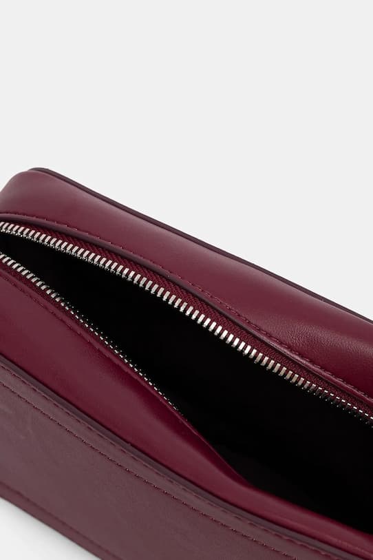 Сумочка Кельвина Кляйна - фото 6