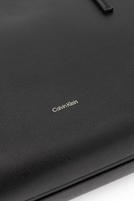 Сумочка Кельвина Кляйна - фото 5