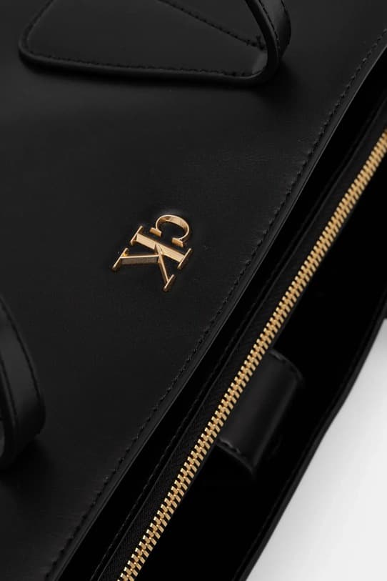 Сумочка Кельвина Кляйна - фото 5