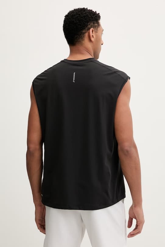 Тренировочная футболка без рукавов Puma CoolCELL - фото 4