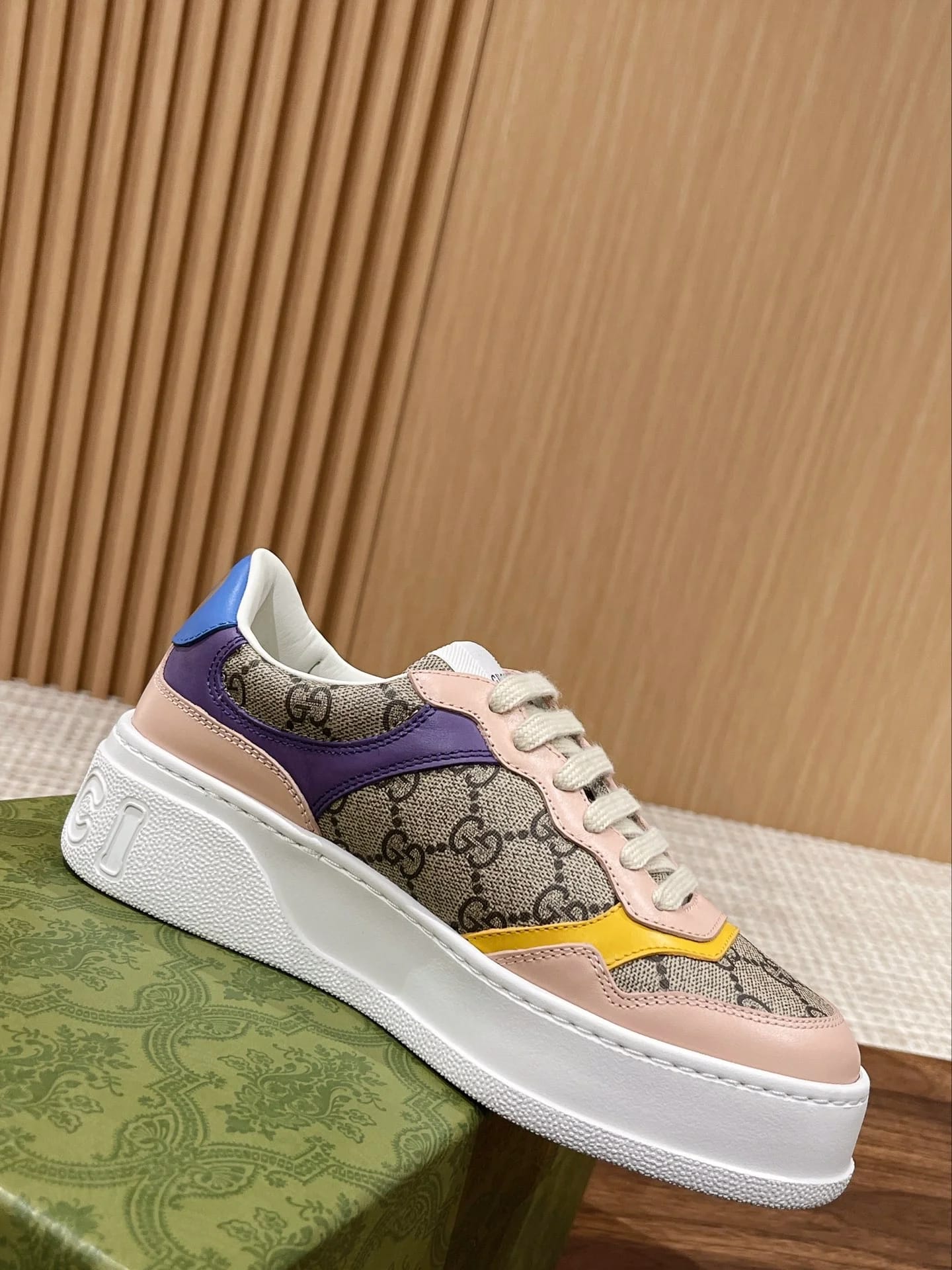 Кеды Gucci Chunky розовые - фото 4