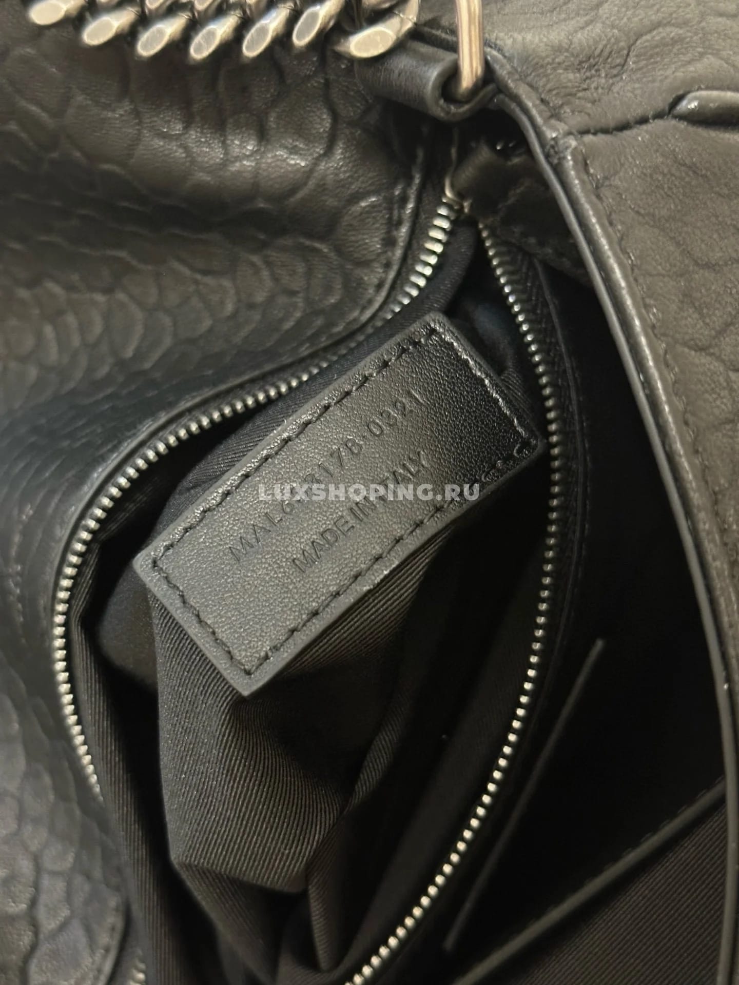 Saint Laurent Сумка Niki 28 см из мягкой овечьей кожи - фото 7