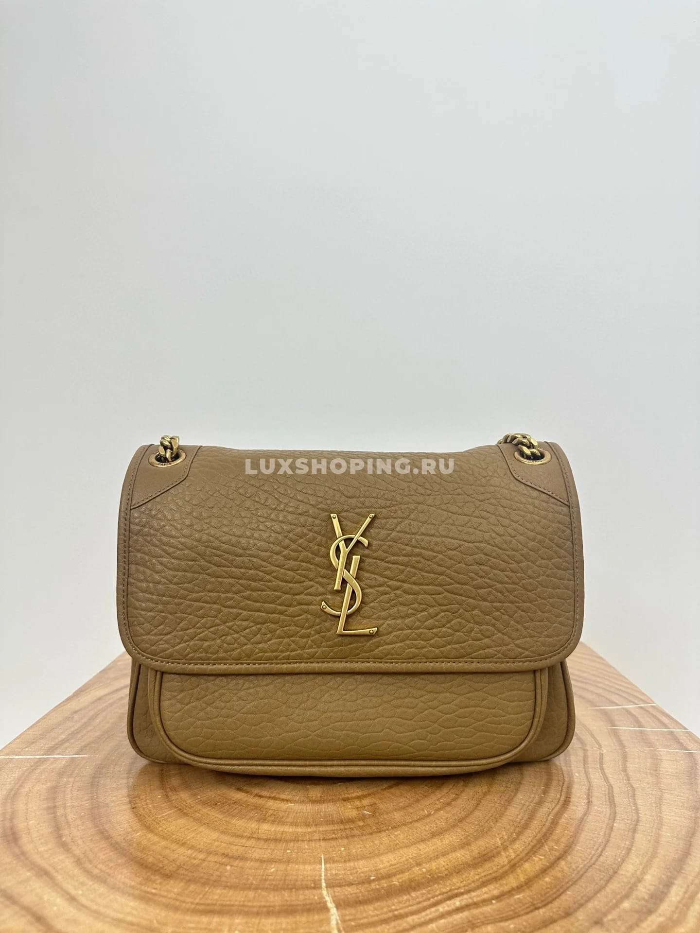 Saint Laurent Сумка Niki 28 см из мягкой овечьей кожи Беж - фото 5