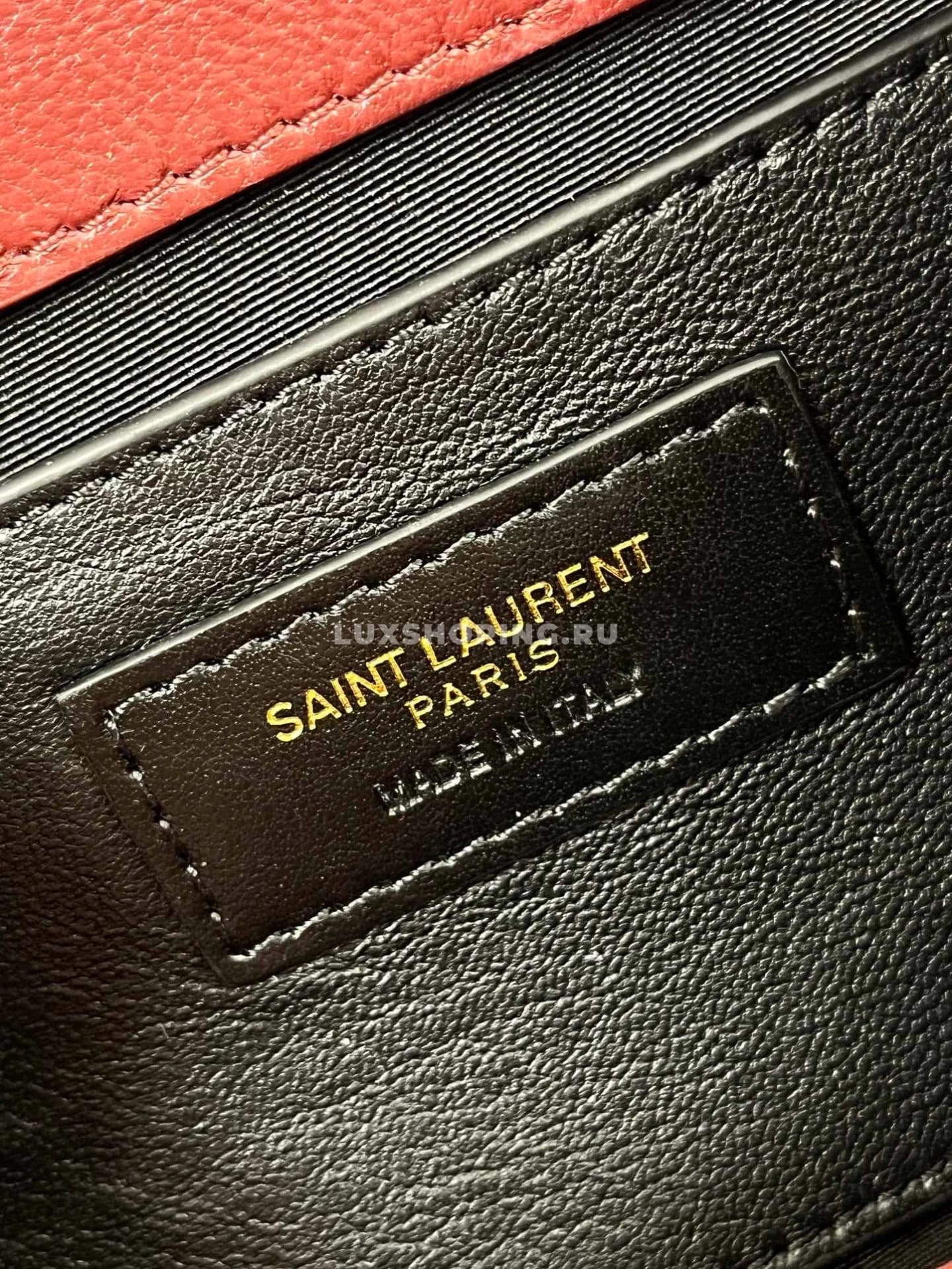 Saint Laurent Сумка Mini Nolita в цвете «спелый гранат» - фото 8