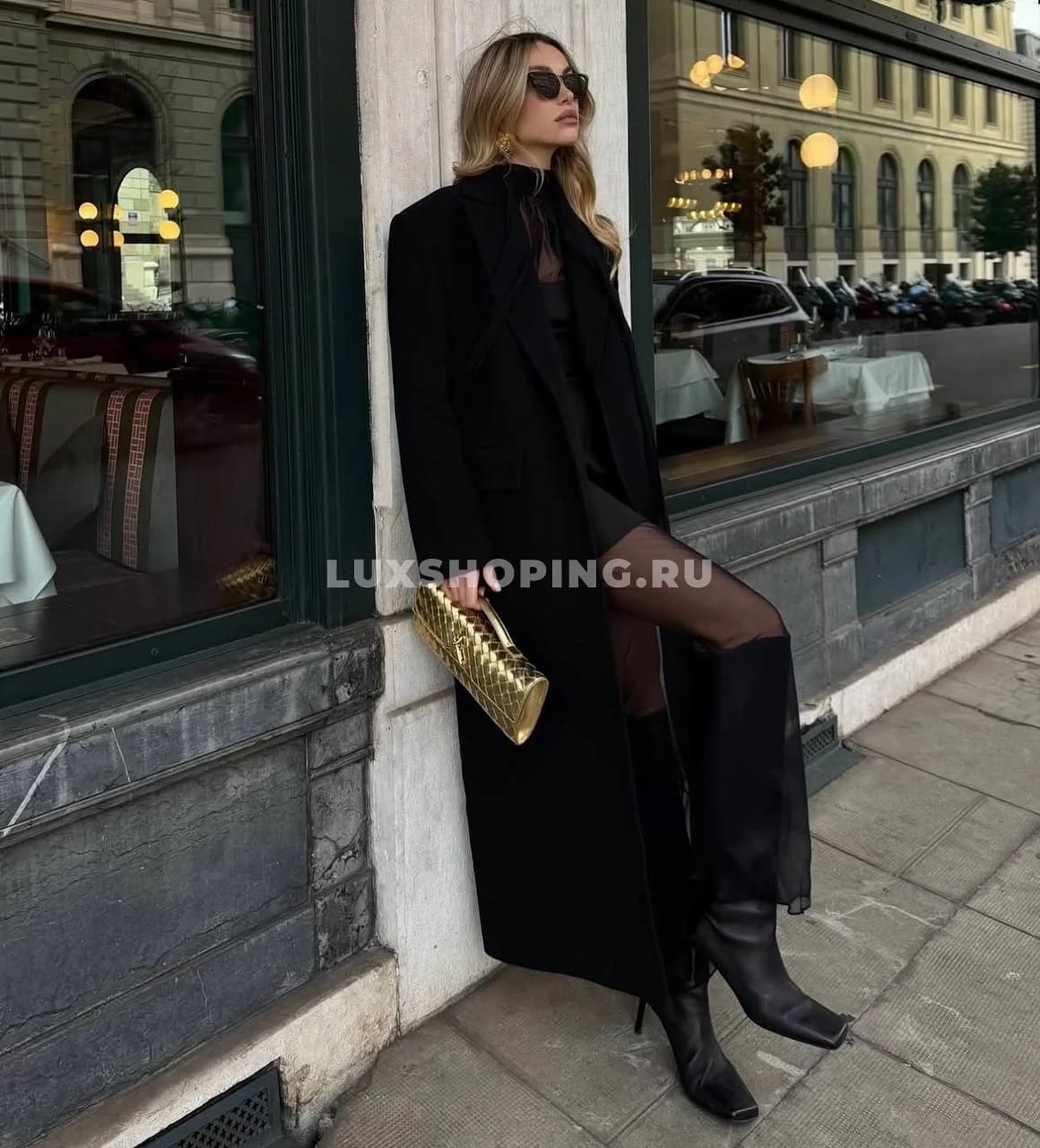 Сумка BOTTEGA VENETA ANDIAMO Clutch золотой - фото 3
