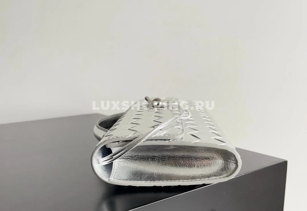 Сумка BOTTEGA VENETA ANDIAMO Clutch серебро - фото 5