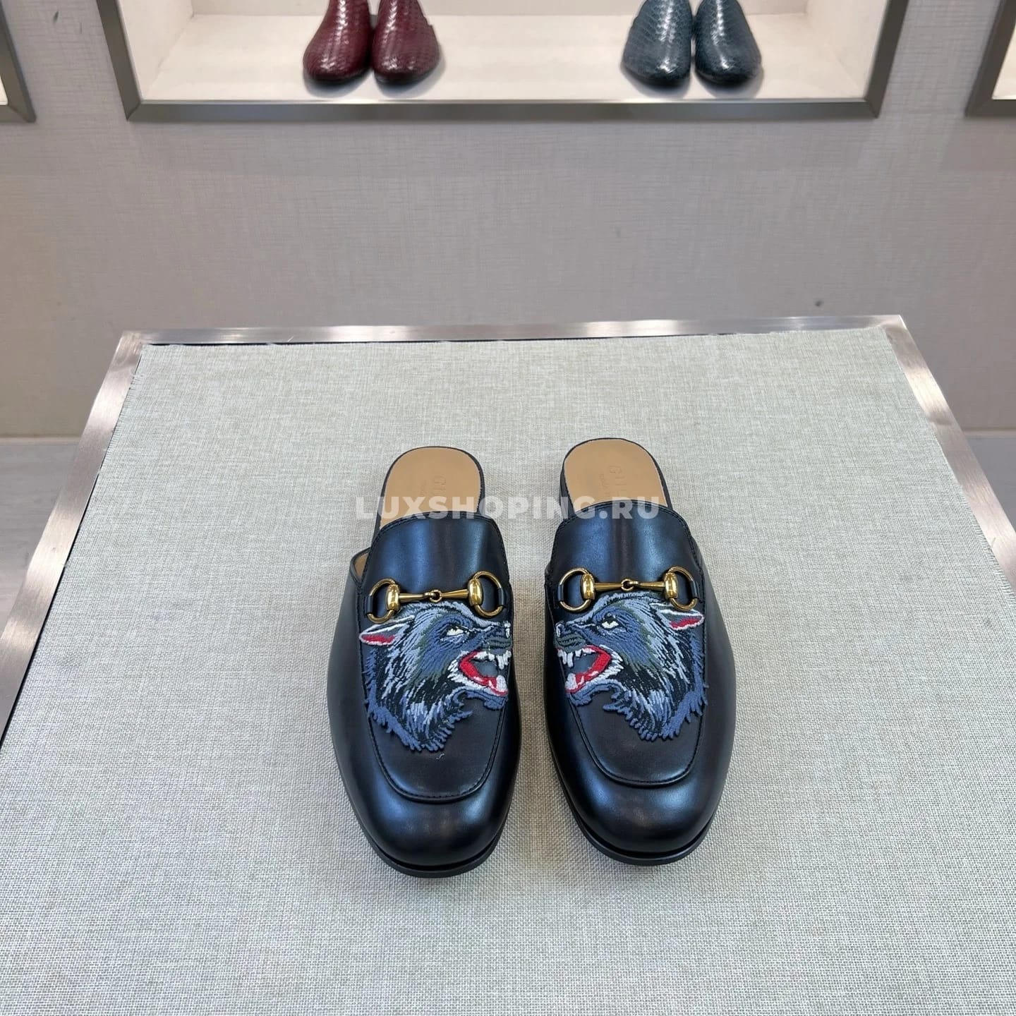 Сабо Gucci черные с волком - фото 2