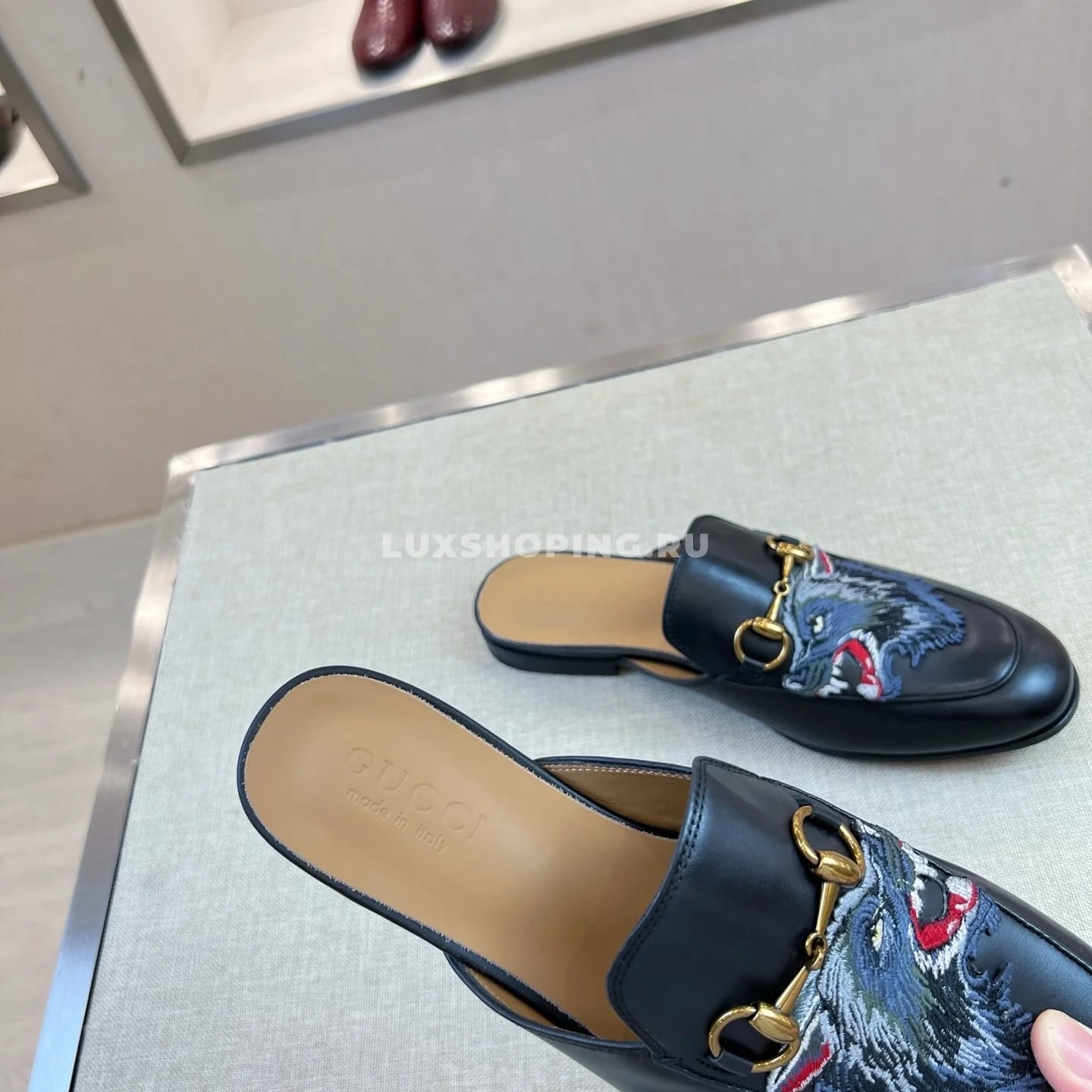 Сабо Gucci черные с волком - фото 4
