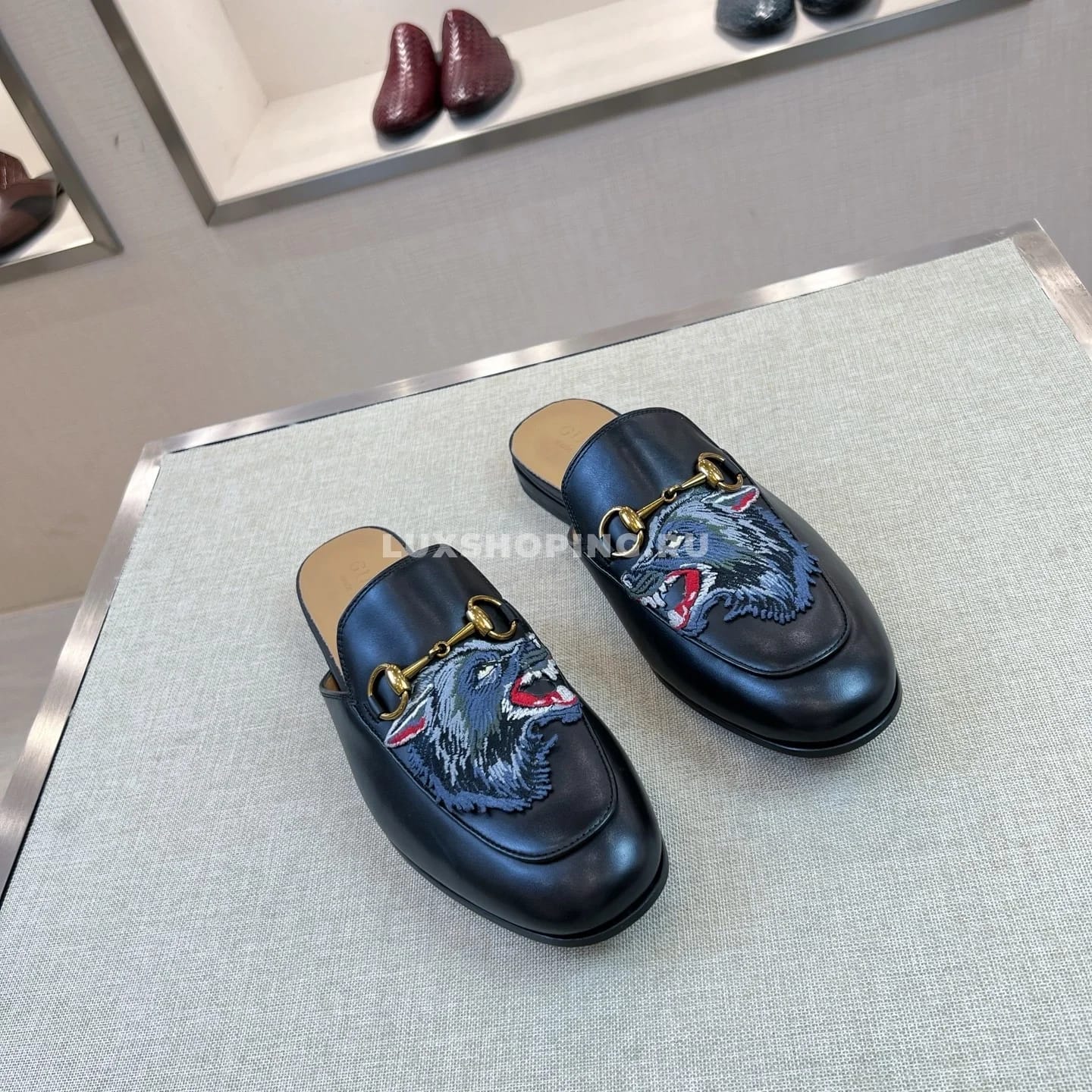 Сабо Gucci черные с волком - фото 6