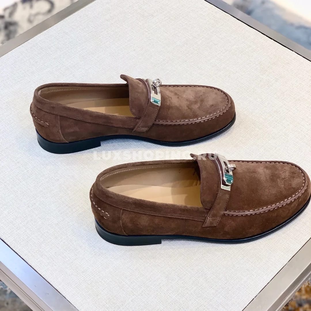 Мокасины Hermes замшевые с классической пряжкой коричневые - фото 5