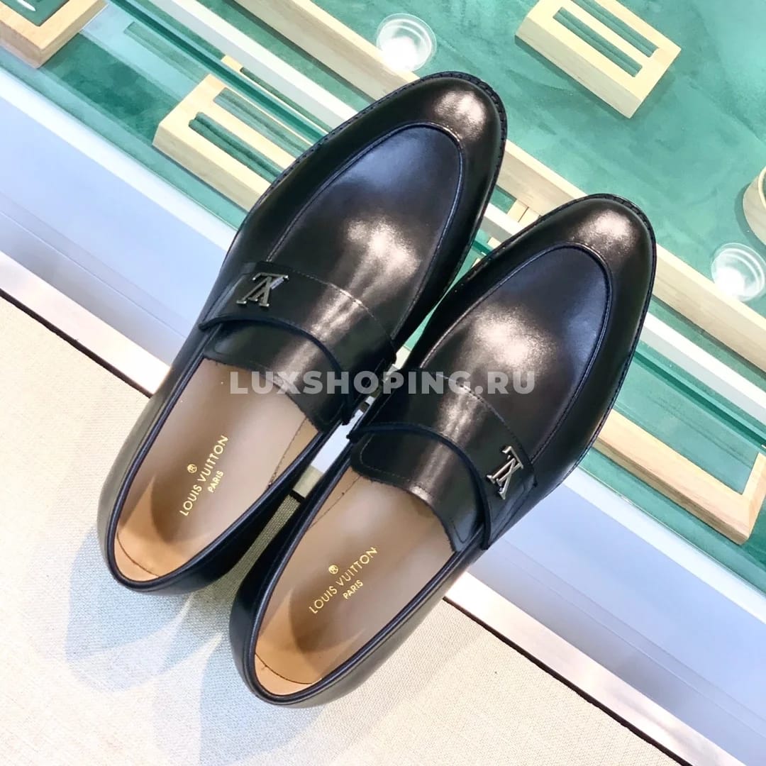 Лоферы Louis Vuitton с пряжкой и лого черные - фото 4