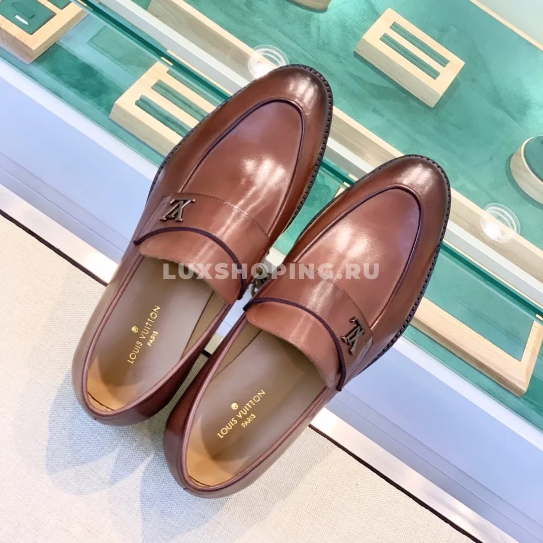 Лоферы Louis Vuitton с пряжкой и лого коричневые - фото 2