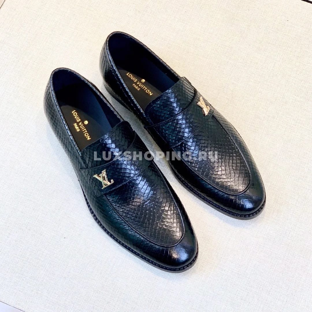 Лоферы Louis Vuitton с пряжкой и лого змеиные - фото 4