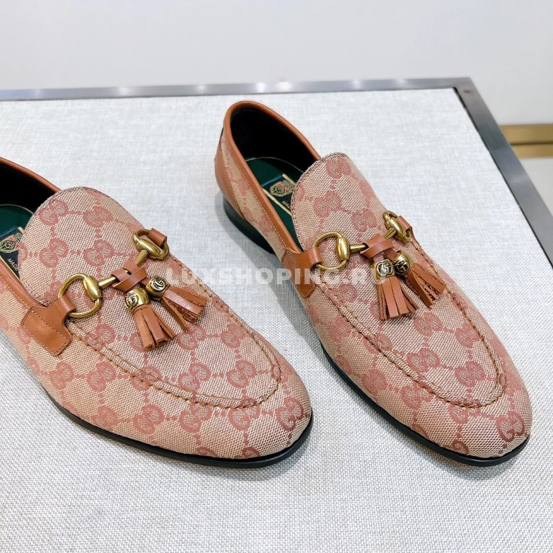 Мокасины Gucci с кисточками коричневые - фото 2