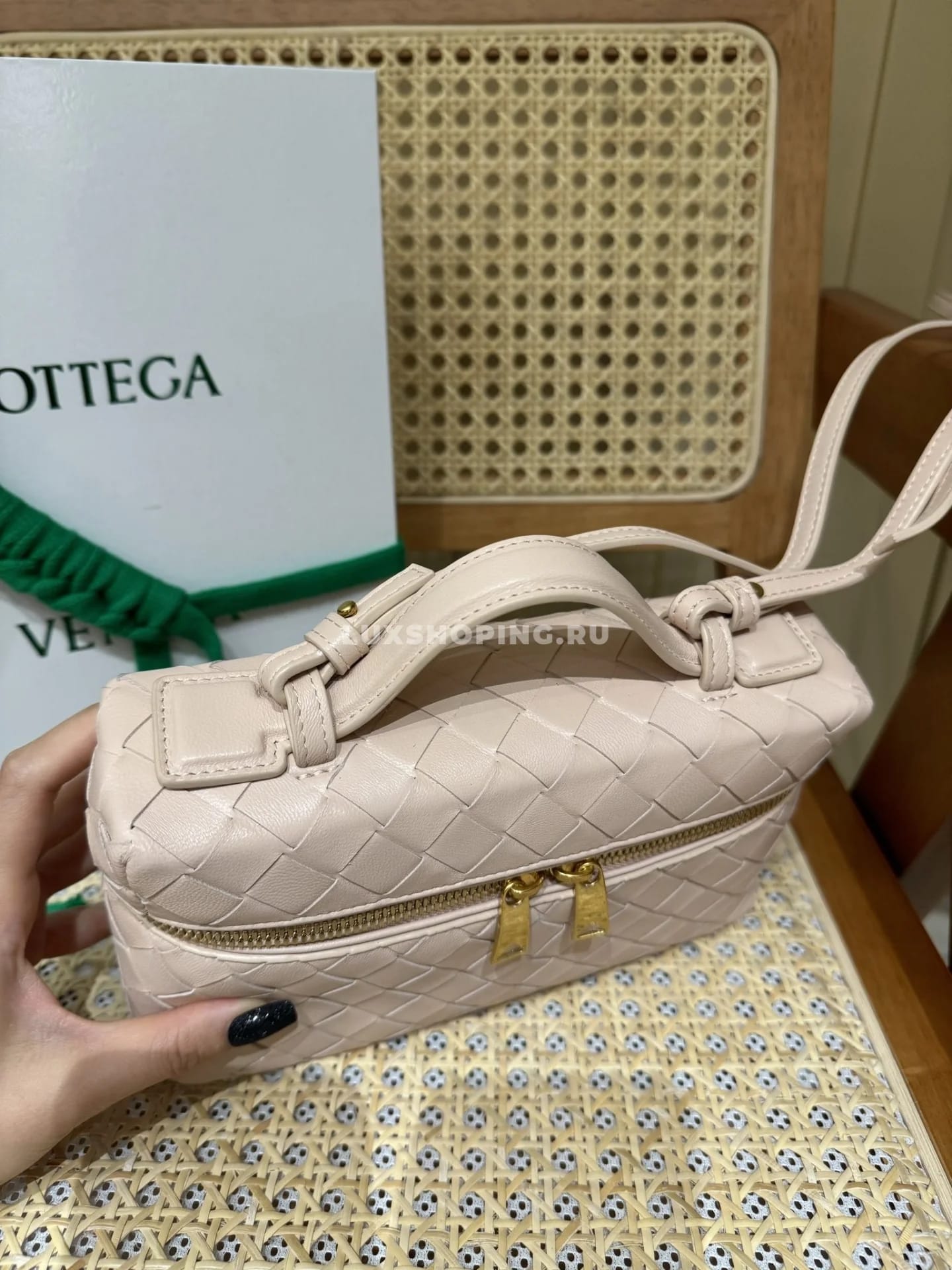 Сумка Bottega Veneta Bang Bang Cameo - фото 9