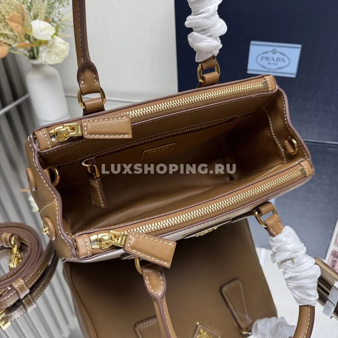 Сумка Prada Galleria caramel 28×20×12 см - фото 4