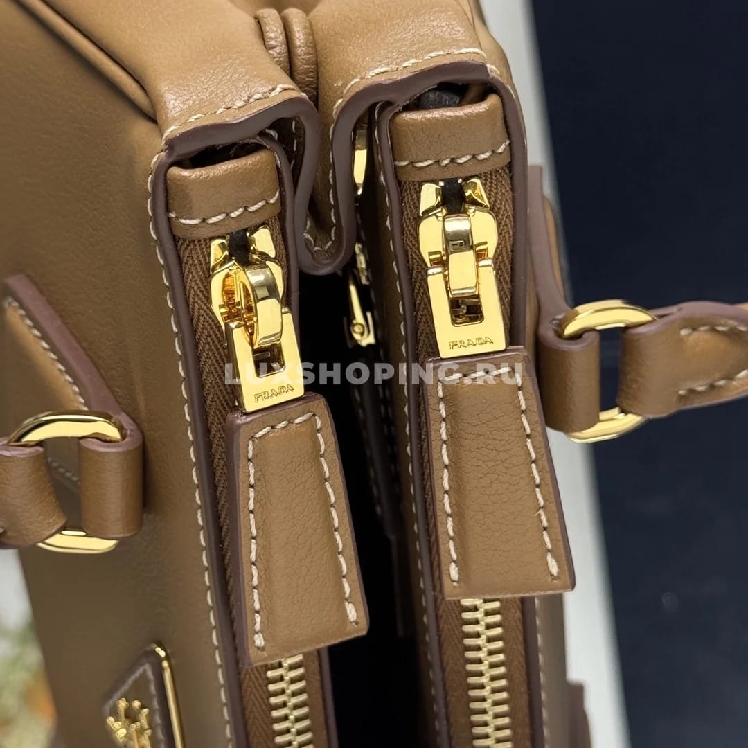 Сумка Prada Galleria caramel 28×20×12 см - фото 9