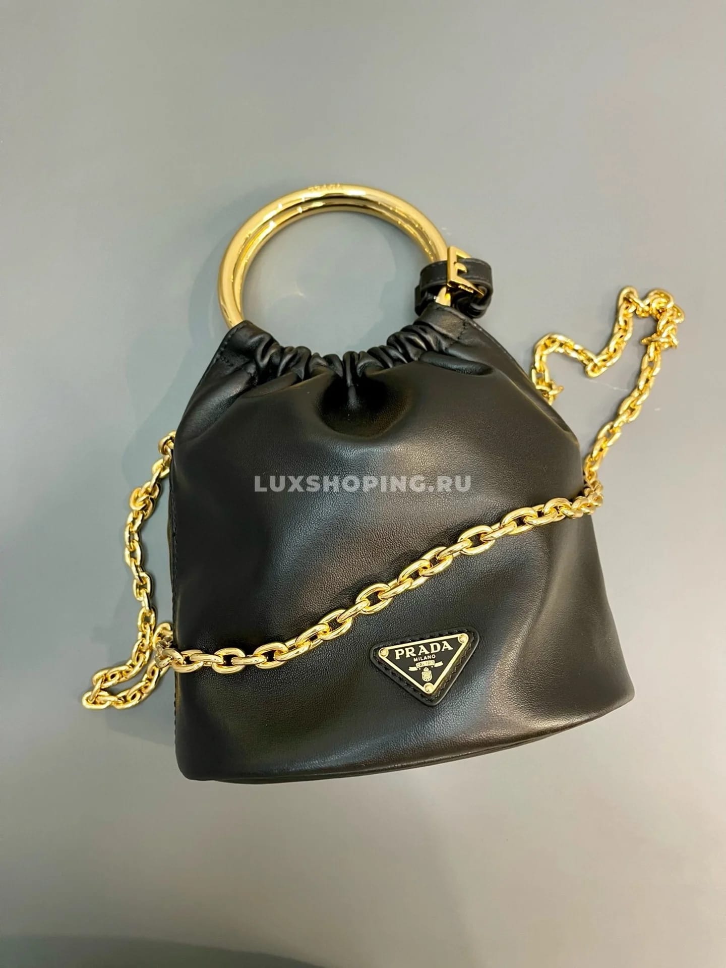 PRADA | Мини сумка из кожи наппа 15×19×8 см - фото 9