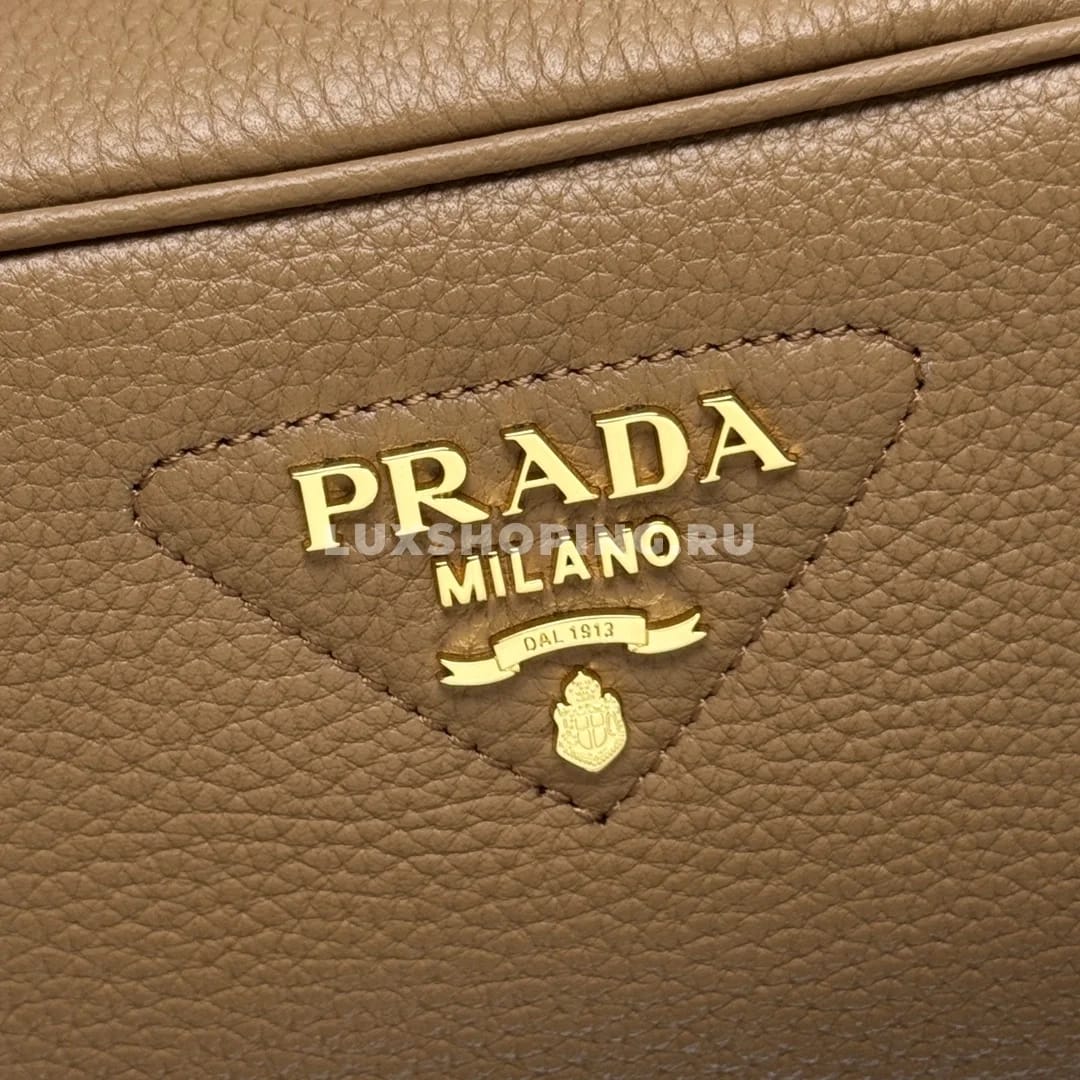 Сумка Prada прямоугольная из кожи карамельная 29×14×8,5 см - фото 8