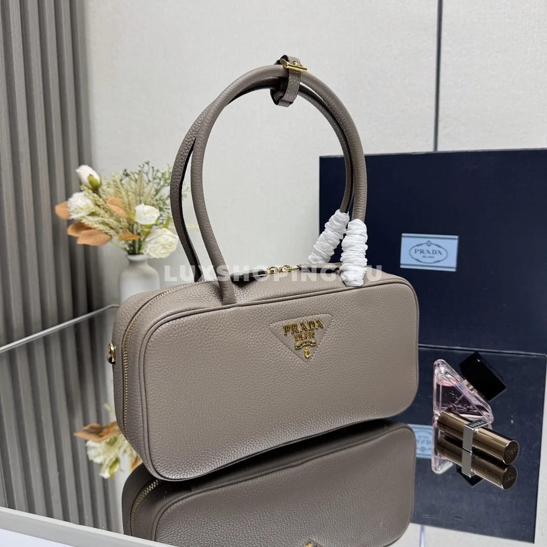 Сумка Prada прямоугольная из кожи серая 29×14×8,5 см - фото 8