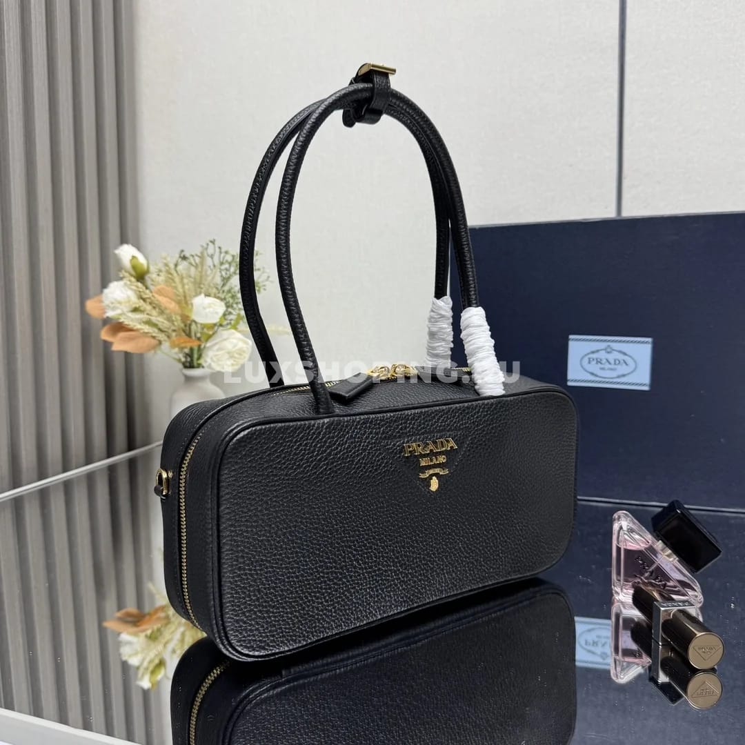 Сумка Prada прямоугольная из кожи черная 29×14×8,5 см - фото 9
