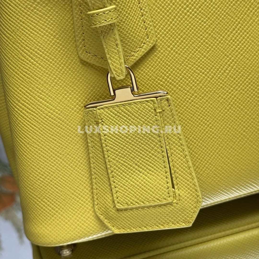 Мини-сумка Prada Double Saffiano лимонная 25×18,5×12,5 см - фото 2