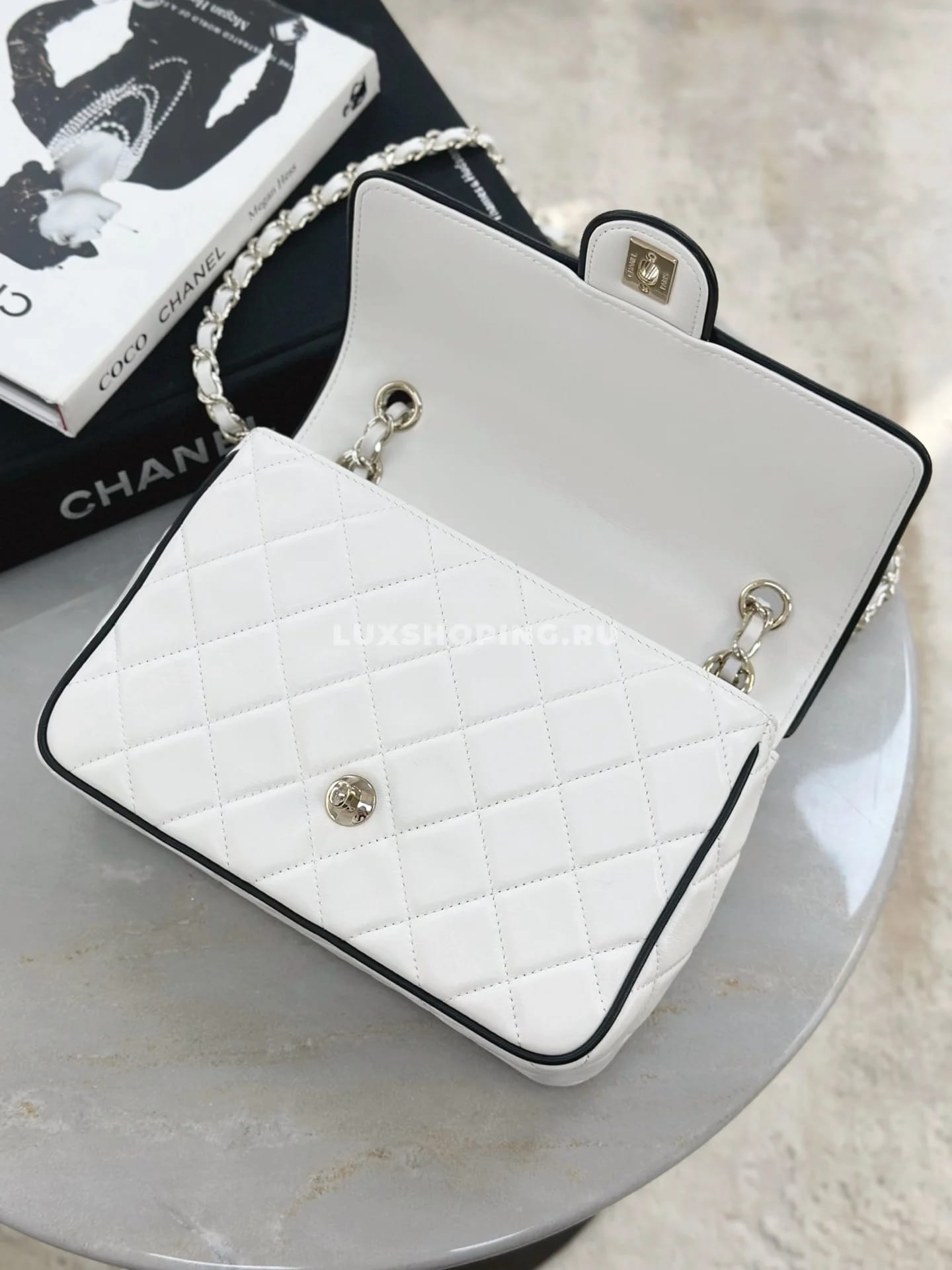 Сумка Chanel 25P Panda Square Flap Bag 17×23×6,5 см - фото 9